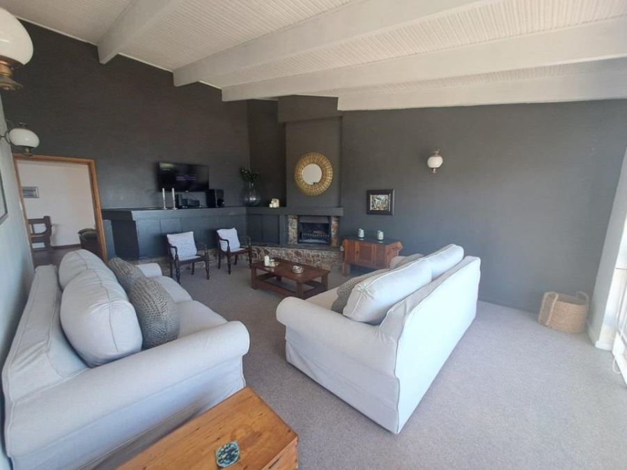 4 Bedroom Property for Sale in Linkside Western Cape